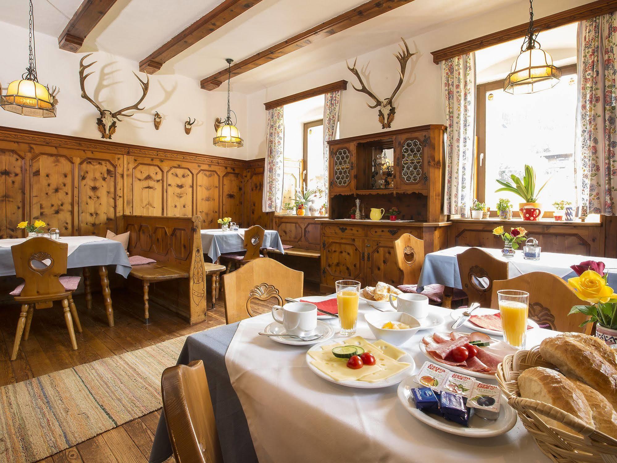 Hotel Gasthof Stefansbruecke Mutters Exterior foto