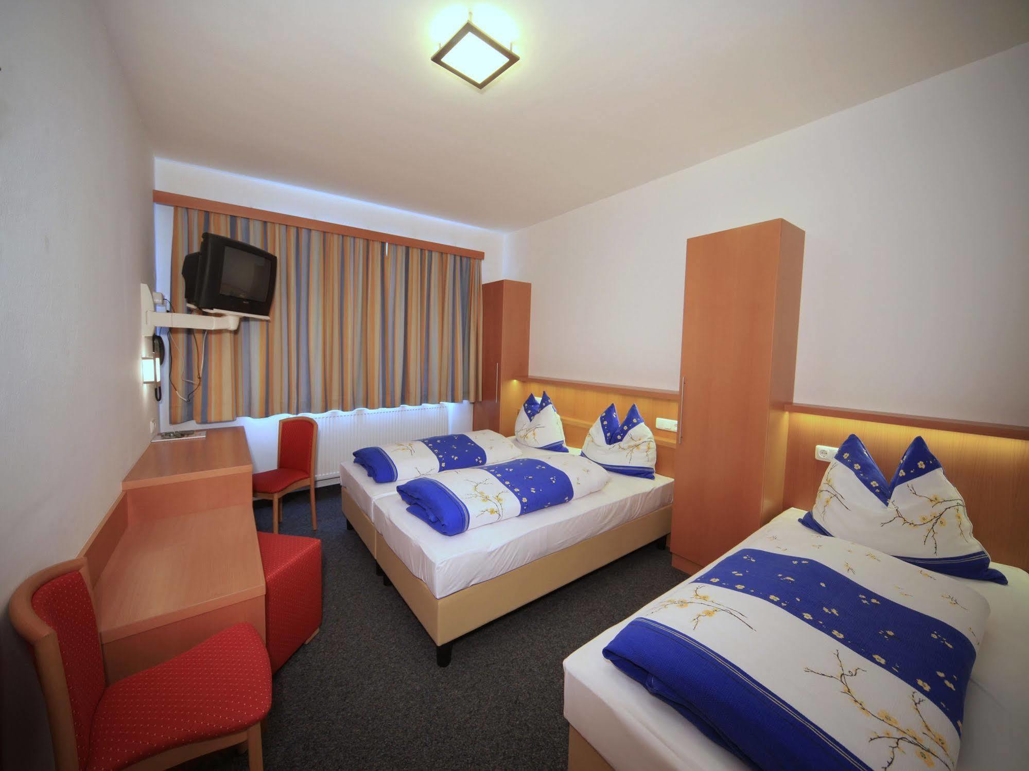 Hotel Gasthof Stefansbruecke Mutters Exterior foto